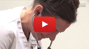 Im Video: BA-Studentin des Gesundheitstourismus teilt ihre Studienerfahrungen.